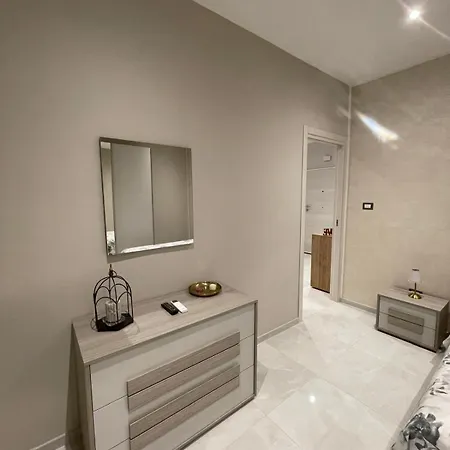 Apartment C&c *